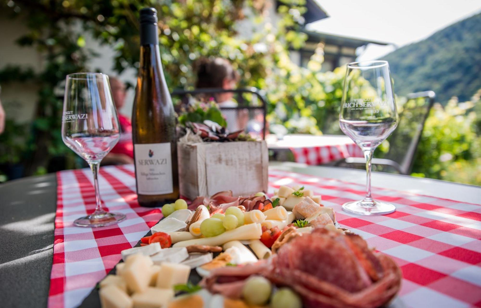 Weingut Erich Serwazi 메세니흐 외부 사진